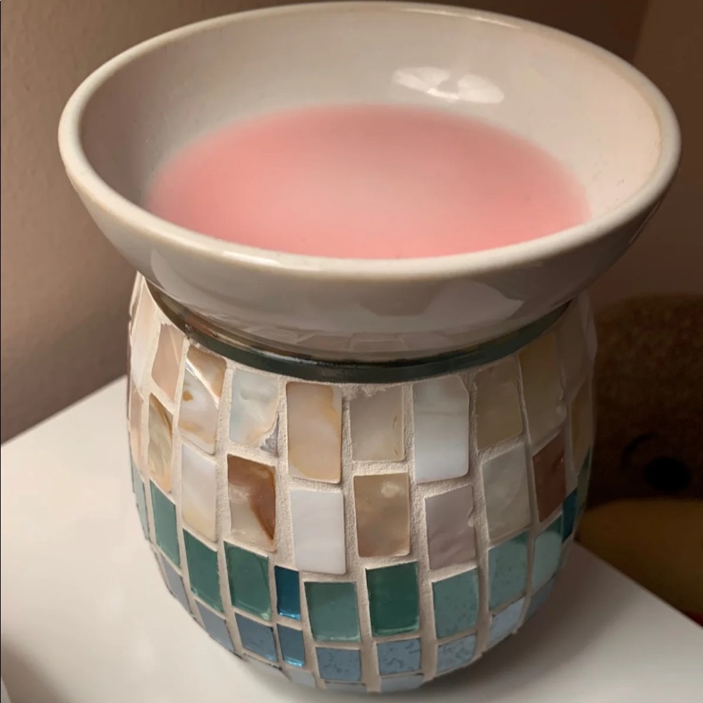 Wax warmer